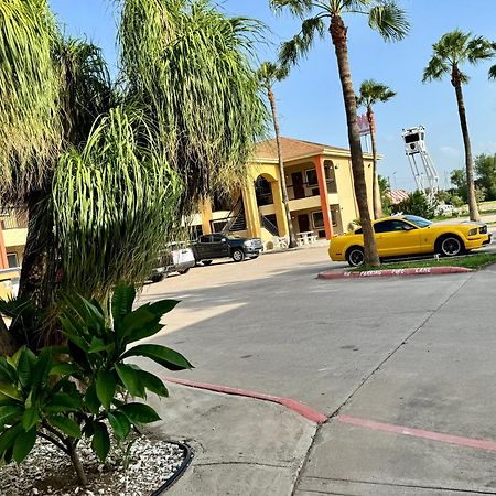 Texas Inn And Suites City Center At University Dr. Edinburg Eksteriør bilde