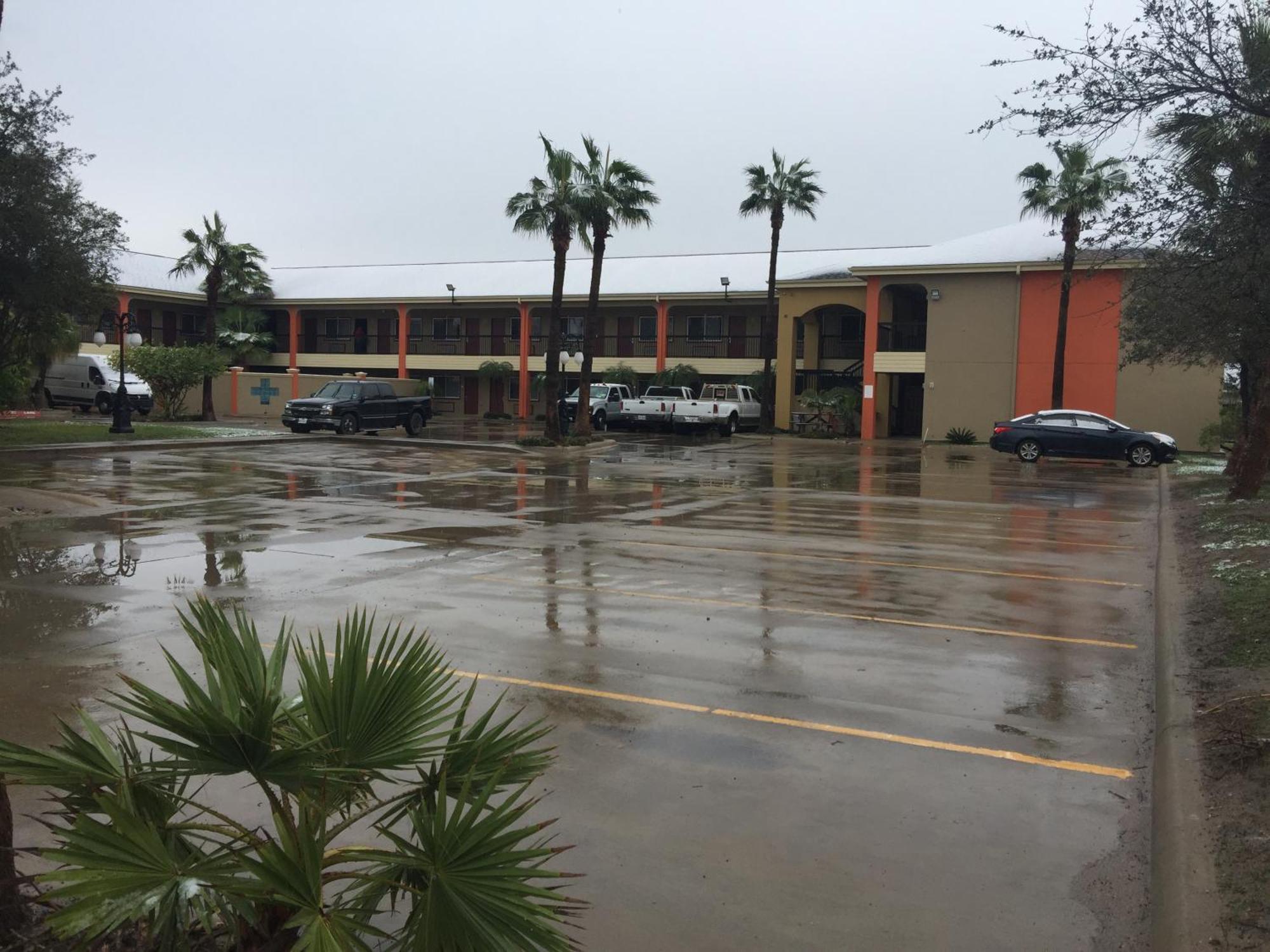 Texas Inn And Suites City Center At University Dr. Edinburg Eksteriør bilde
