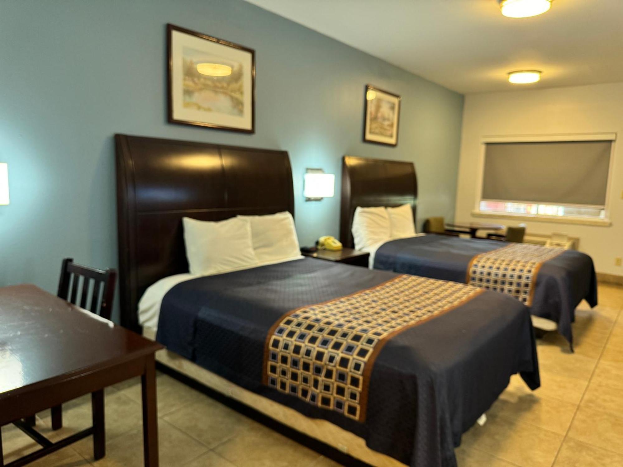Texas Inn And Suites City Center At University Dr. Edinburg Eksteriør bilde