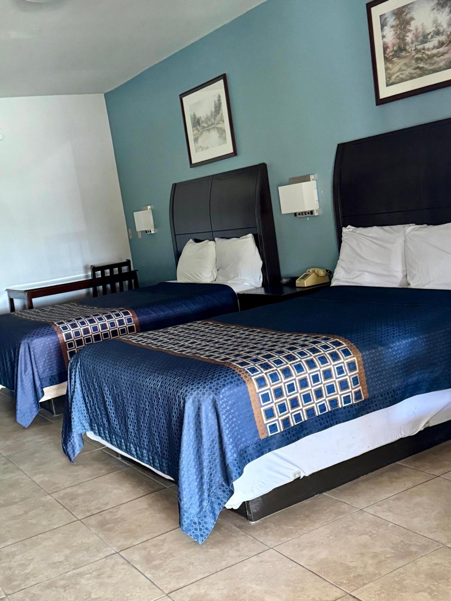 Texas Inn And Suites City Center At University Dr. Edinburg Eksteriør bilde