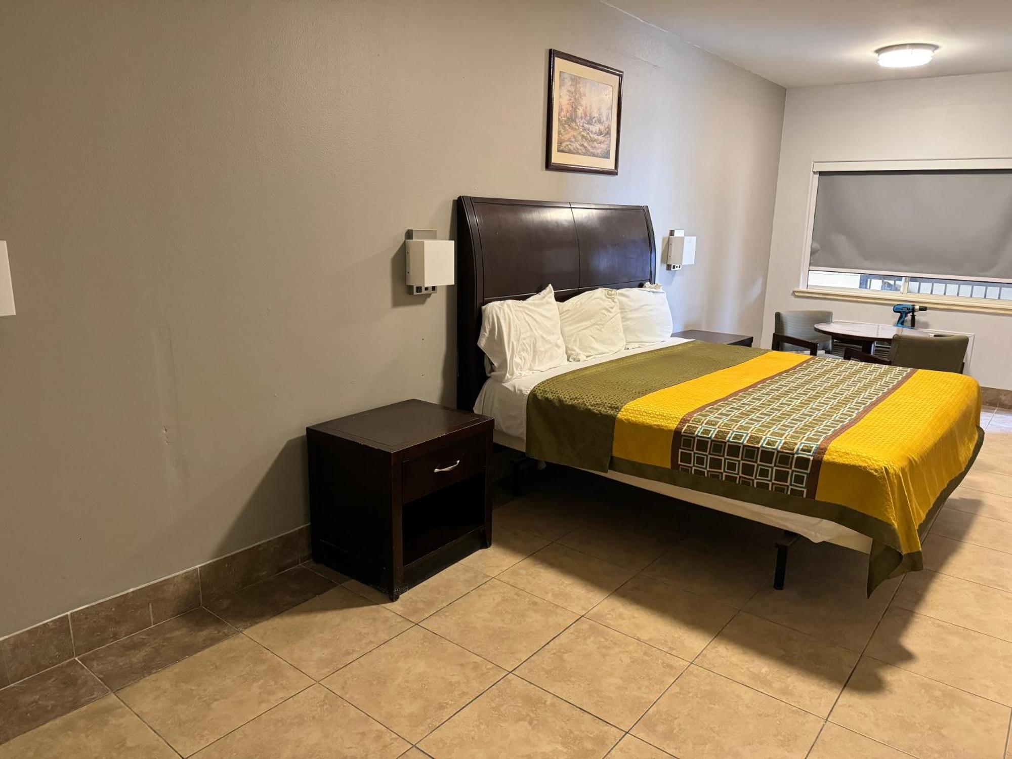 Texas Inn And Suites City Center At University Dr. Edinburg Eksteriør bilde