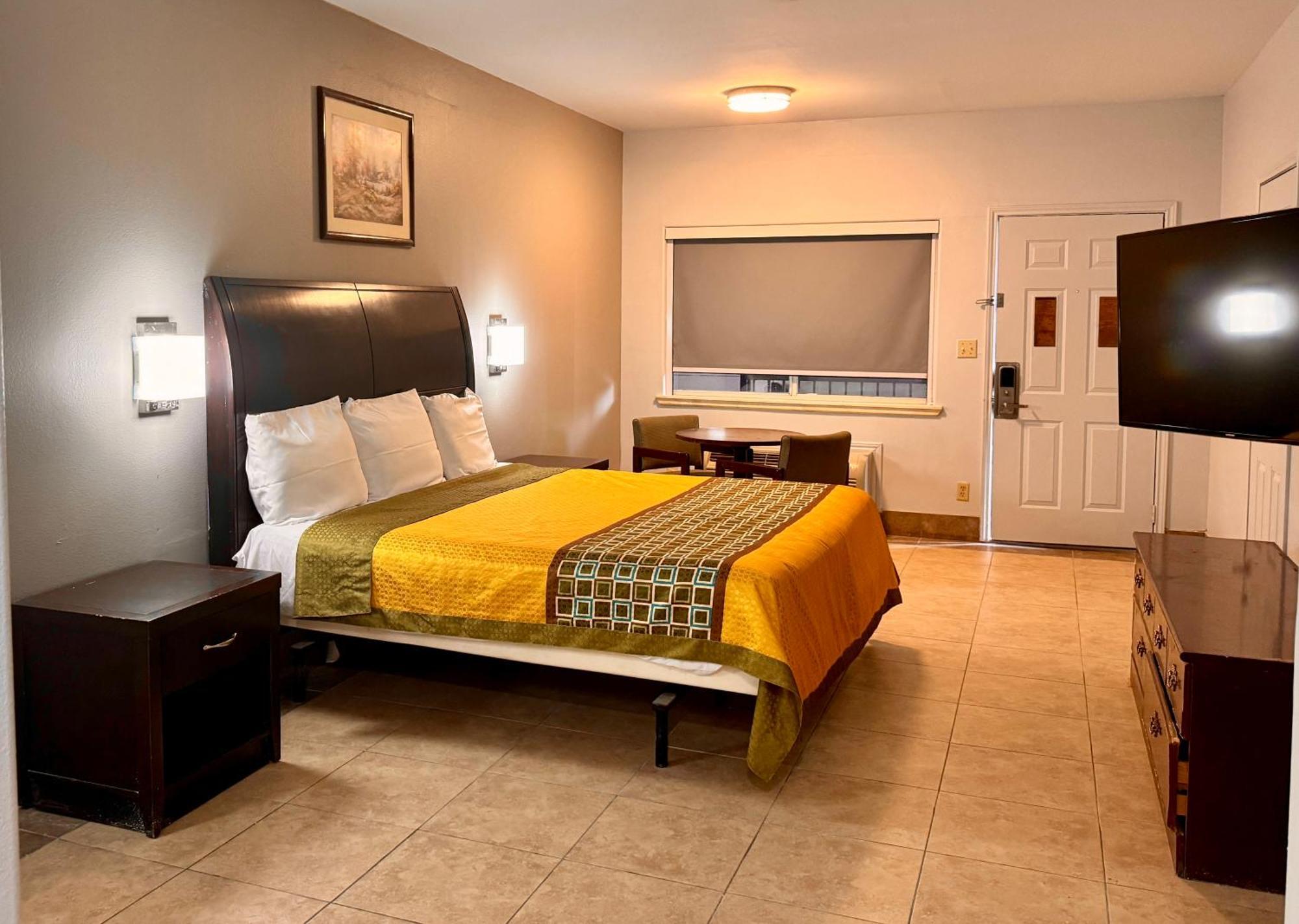 Texas Inn And Suites City Center At University Dr. Edinburg Eksteriør bilde